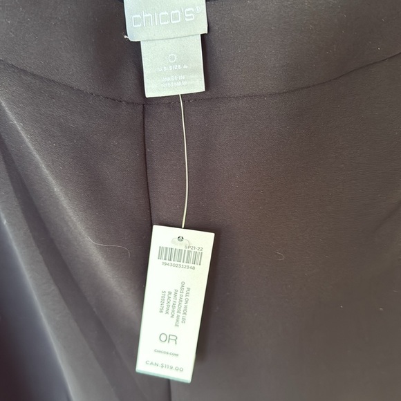 Chico's Black and Red Wide Leg Pants with Floral Embellishments.
Oasis paradise - Picture 8 of 9